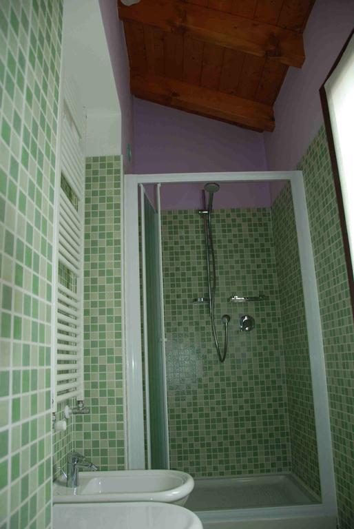كومو B&B La Casa Di Trizzi الغرفة الصورة