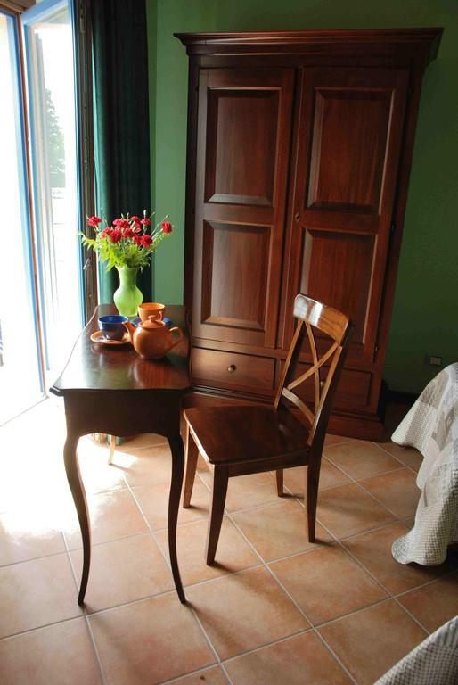 كومو B&B La Casa Di Trizzi الغرفة الصورة