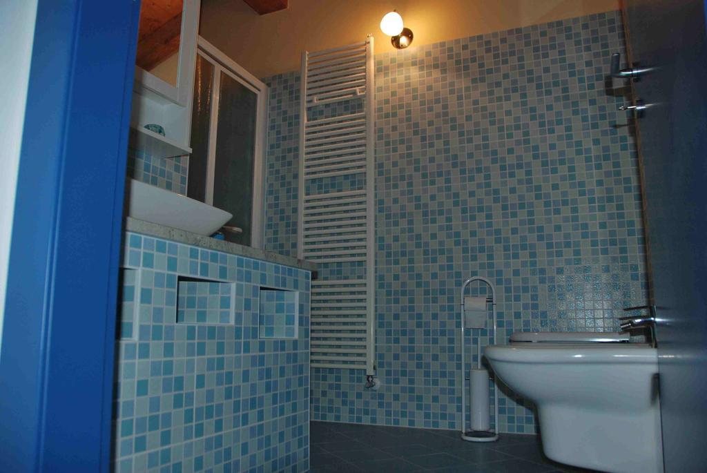 كومو B&B La Casa Di Trizzi الغرفة الصورة