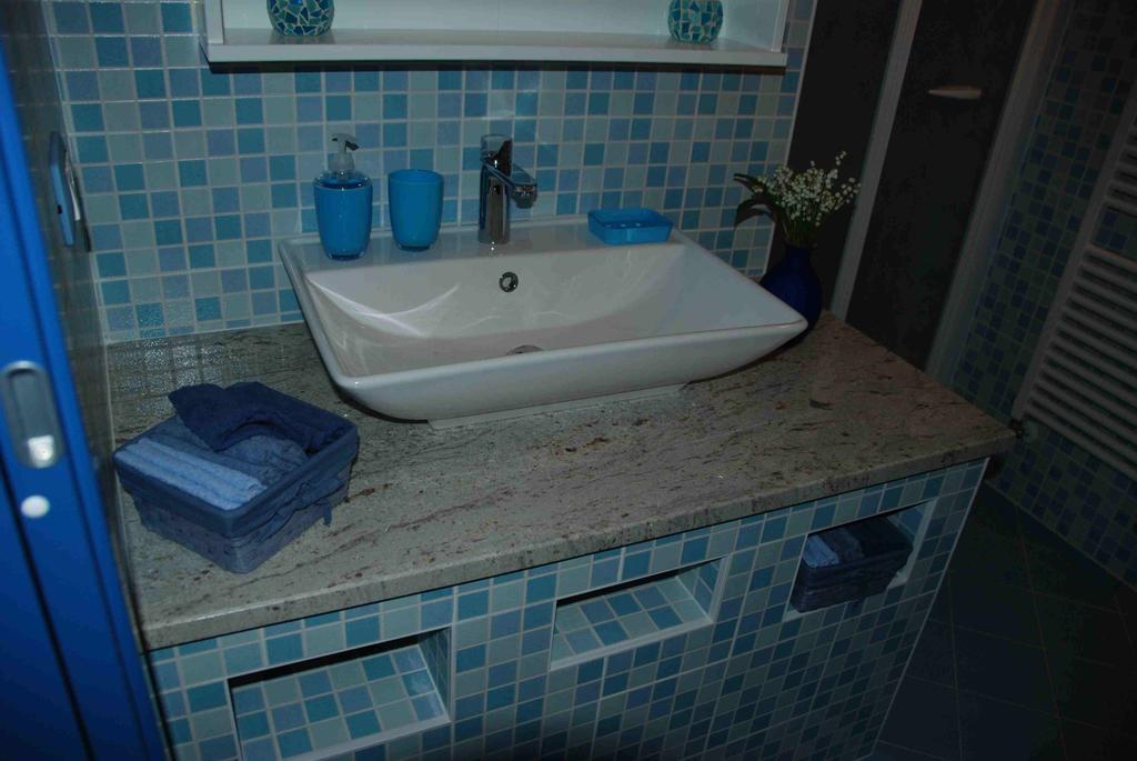 كومو B&B La Casa Di Trizzi الغرفة الصورة